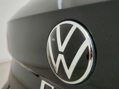 Used 2022 Volkswagen Taos SE FWD image 29