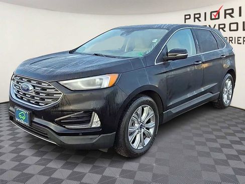 Used 2022 Ford Edge Titanium image 4