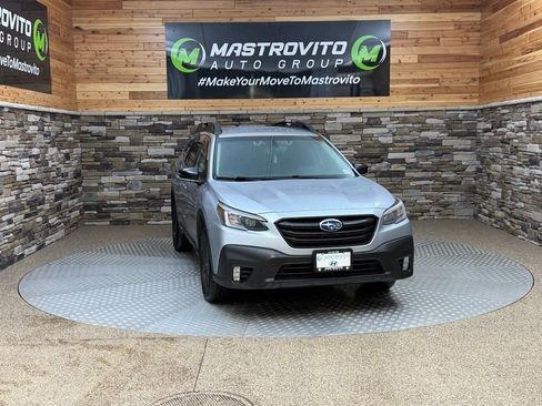 Used 2022 Subaru Outback Onyx Edition XT image 2