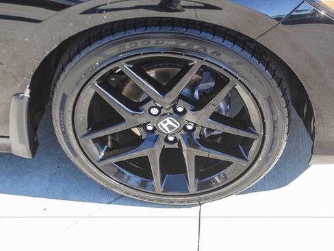 Certified 2025 Honda Civic Sport image 12