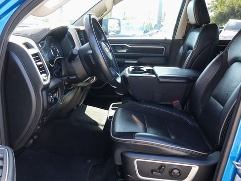 Used 2022 RAM 1500 Laramie AWD/4WD image 18
