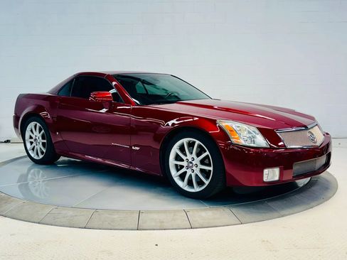 Used 2006 Cadillac XLR V RWD image 4