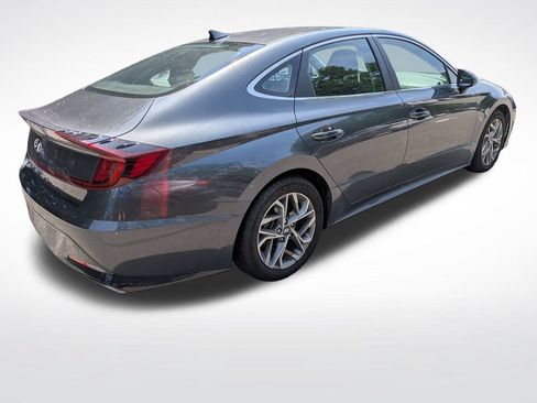Used 2022 Hyundai Sonata SEL w/ Preferred Accessory Package FWD image 3