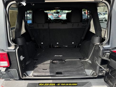 Used 2017 Jeep Wrangler Unlimited Sport w/ Quick Order Package 23S AWD/4WD image 27