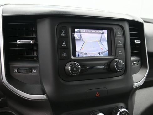 Used 2021 RAM 1500 Big Horn image 24