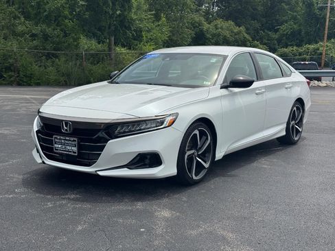 Certified 2022 Honda Accord Sport image 9