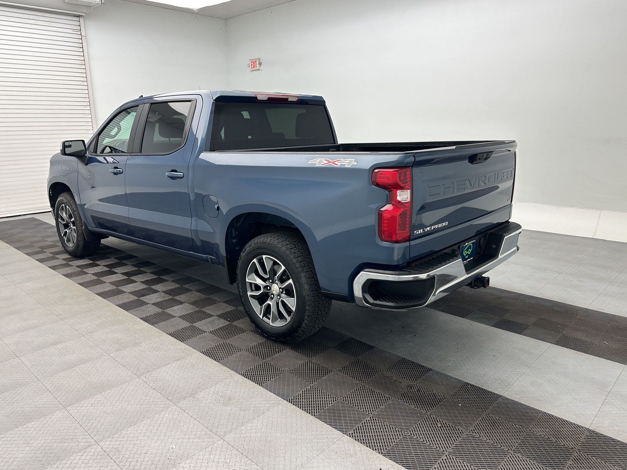Certified 2024 Chevrolet Silverado 1500 LT AWD/4WD image 3
