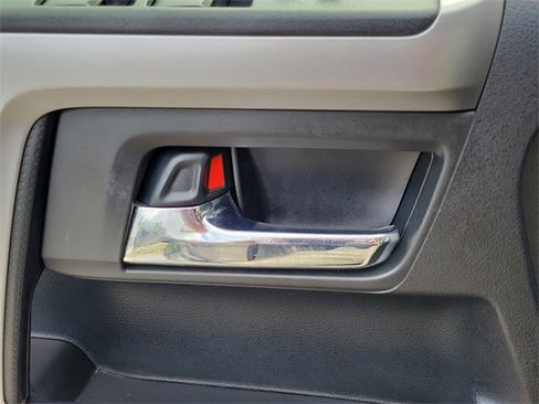 Used 2022 Toyota 4Runner SR5 image 17