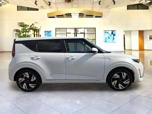 Used 2024 Kia Soul GT-Line FWD image 4