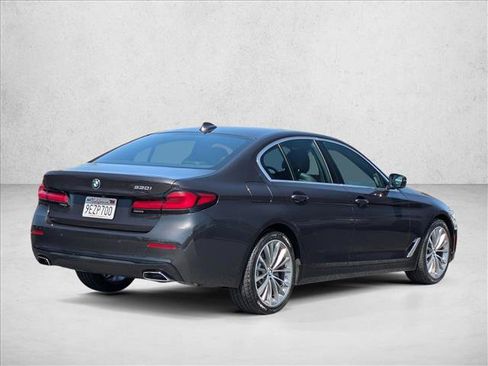 Certified 2023 BMW 530i w/ Premium Package RWD image 5