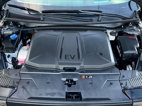 Certified 2025 Hyundai Ioniq 5 Limited RWD image 31