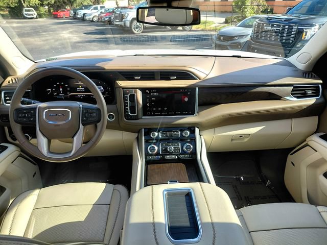 Used 2023 GMC Yukon Denali RWD image 18