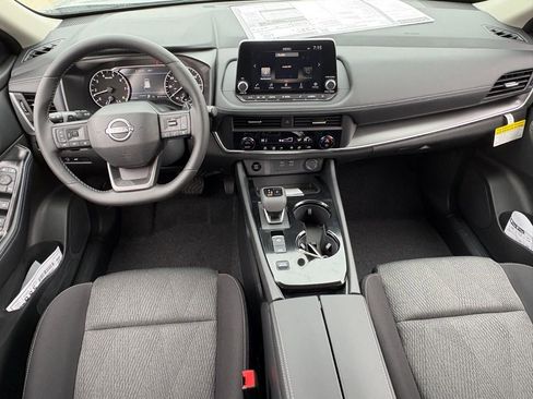 New 2026 Nissan Rogue SV FWD image 8