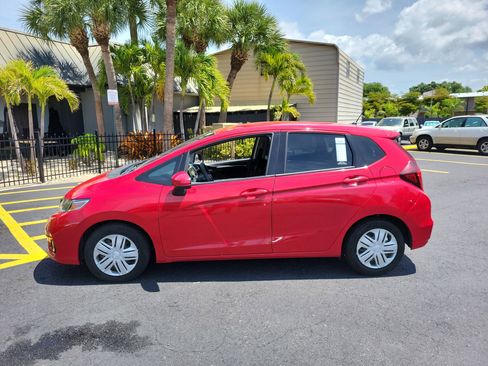 Used 2020 Honda Fit LX image 9