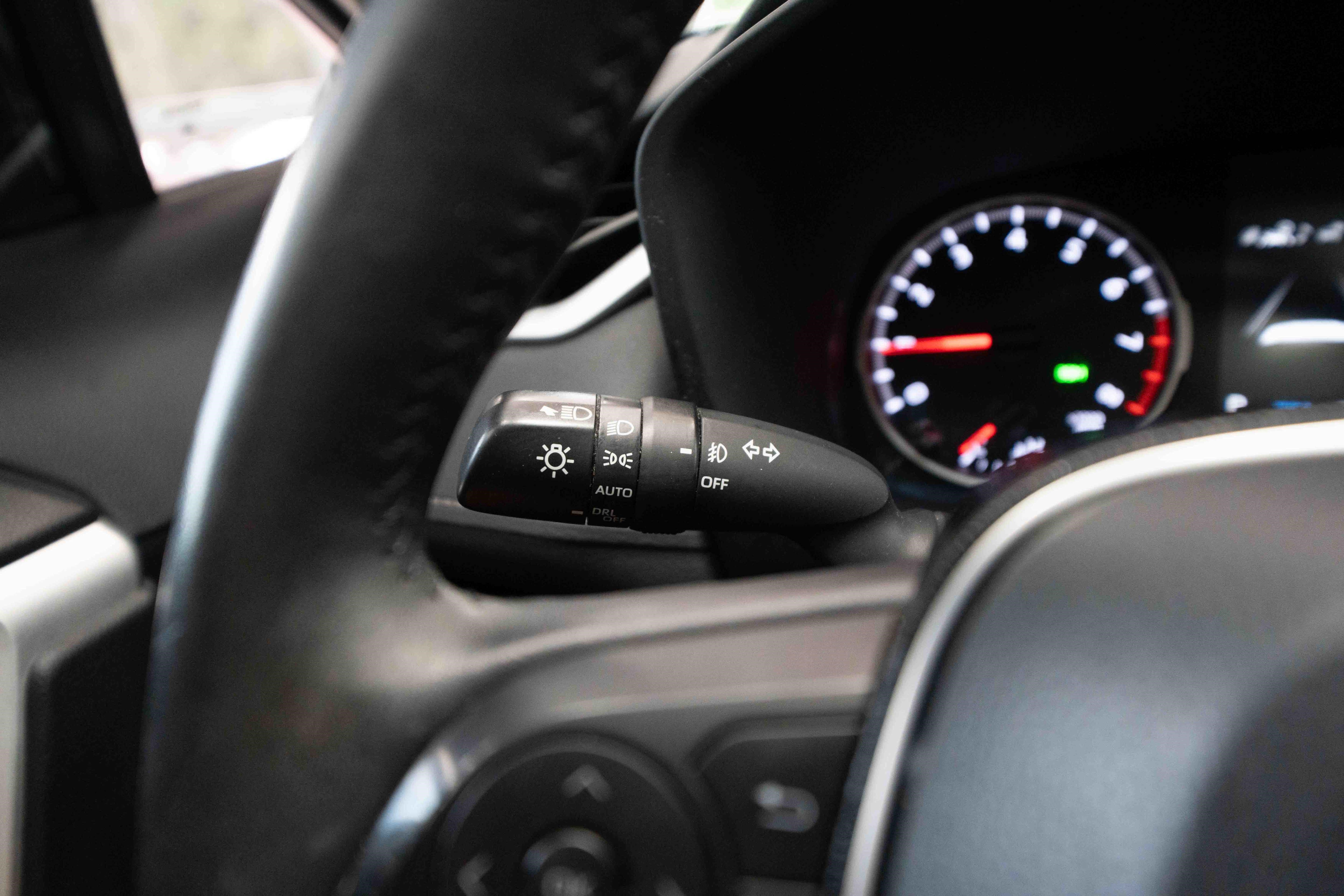 Used 2020 Toyota RAV4 XLE Premium AWD/4WD image 13