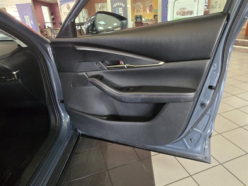 Used 2025 MAZDA CX-30 AWD 2.5 S w/ Preferred Package image 12