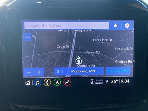 Used 2023 Chevrolet Traverse Premier image 3