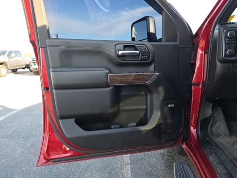 Used 2022 Chevrolet Silverado 3500 High Country image 13