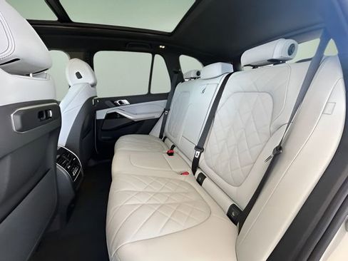 Used 2026 BMW X5 sDrive40i w/ Premium Package RWD image 21