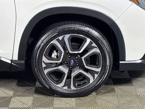 Used 2024 Subaru Ascent Touring image 24