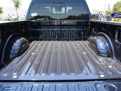 New 2025 Ford F250 Platinum w/ FX4 Off-Road Package image 6