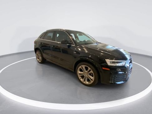 Used 2018 Audi Q3 2.0T Premium Plus w/ Premium Plus Package AWD/4WD image 2