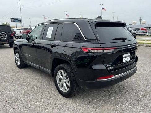 Used 2023 Jeep Grand Cherokee Limited AWD/4WD image 4