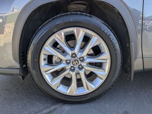 Used 2021 Toyota Highlander Limited image 36