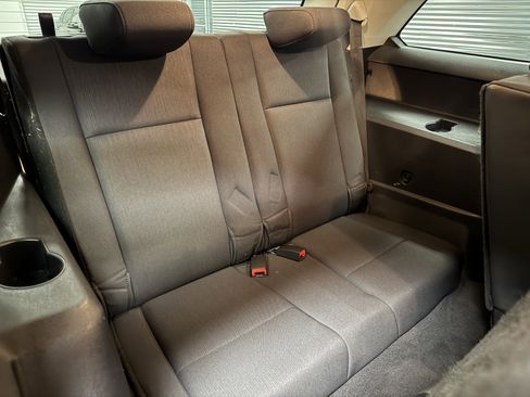 Used 2010 Dodge Journey SXT w/ Flexible Seating Group image 15