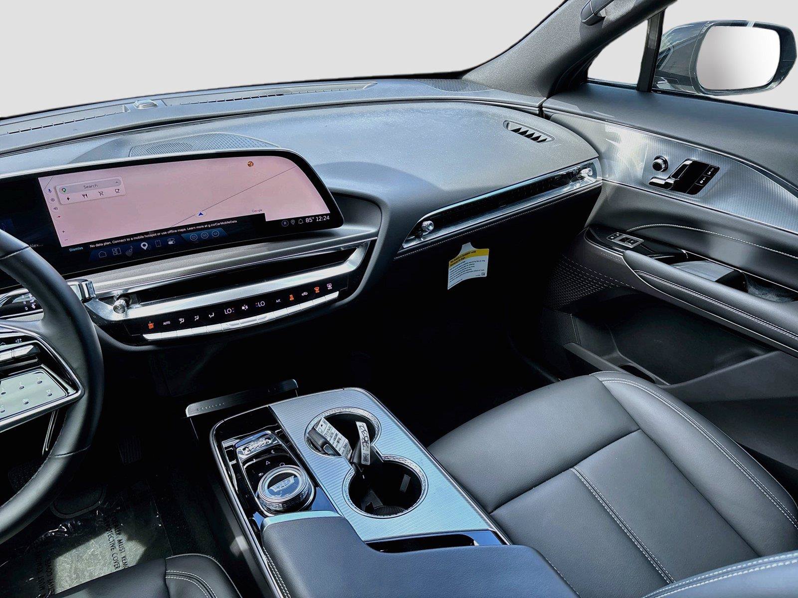 Used 2024 Cadillac Lyriq Tech RWD image 23