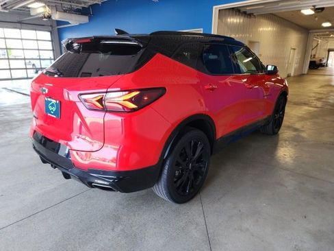 Used 2022 Chevrolet Blazer RS w/ Enhanced Convenience Package image 4