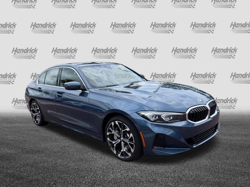 Certified 2025 BMW 330i Sedan RWD image 2