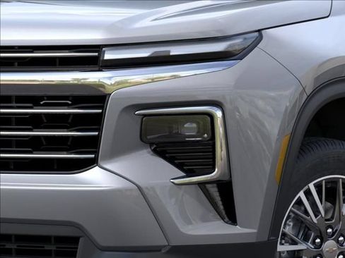 New 2026 Chevrolet Traverse LT w/ Driver Confidence Package AWD/4WD image 10