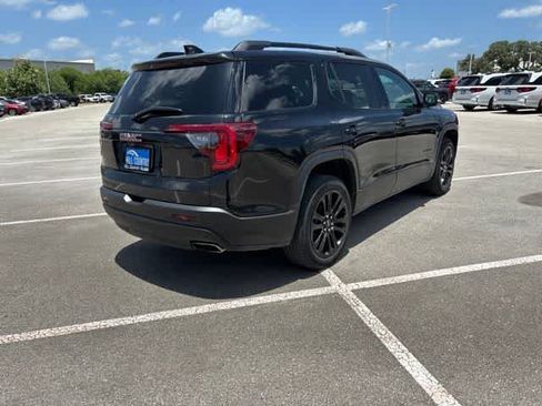 Used 2023 GMC Acadia SLE w/ Driver Convenience Package FWD image 5