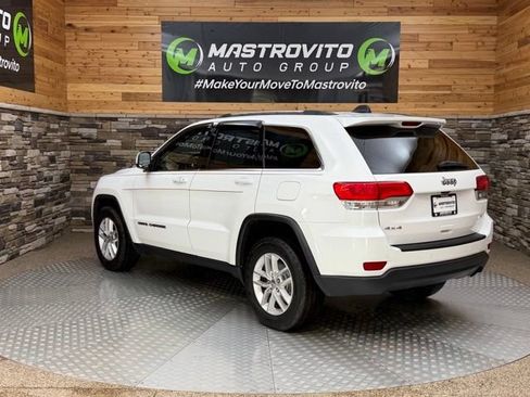 Used 2018 Jeep Grand Cherokee Laredo AWD/4WD image 7
