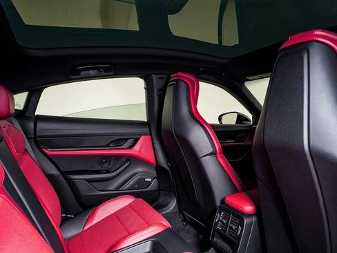 Used 2020 Porsche Taycan 4S image 16