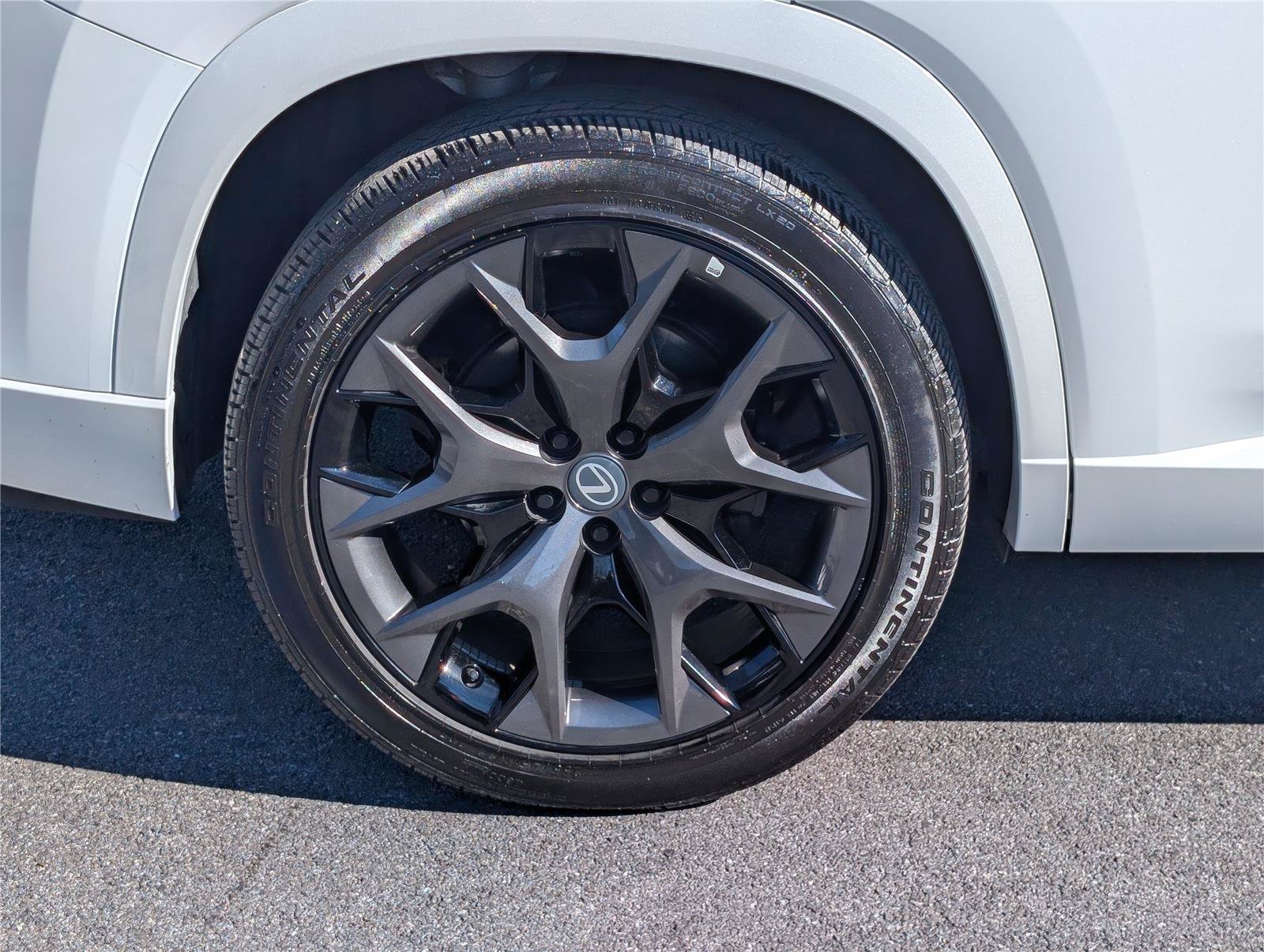 Used 2026 Lexus TX 500h AWD w/ Technology Package image 11