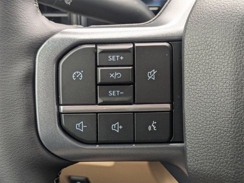 New 2026 Ford F250 Lariat w/ Black Appearance Package image 26