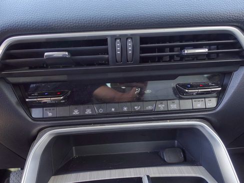 Certified 2024 MAZDA CX-90 Plug-In Hybrid w/ Premium Pkg image 18