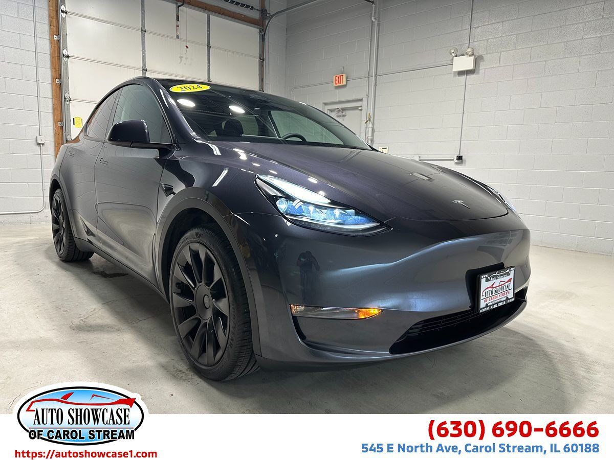 Used 2024 Tesla Model Y Long Range AWD/4WD image 1