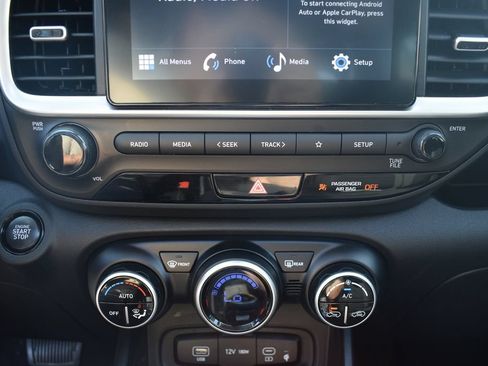 Used 2026 Hyundai Venue SEL FWD image 20