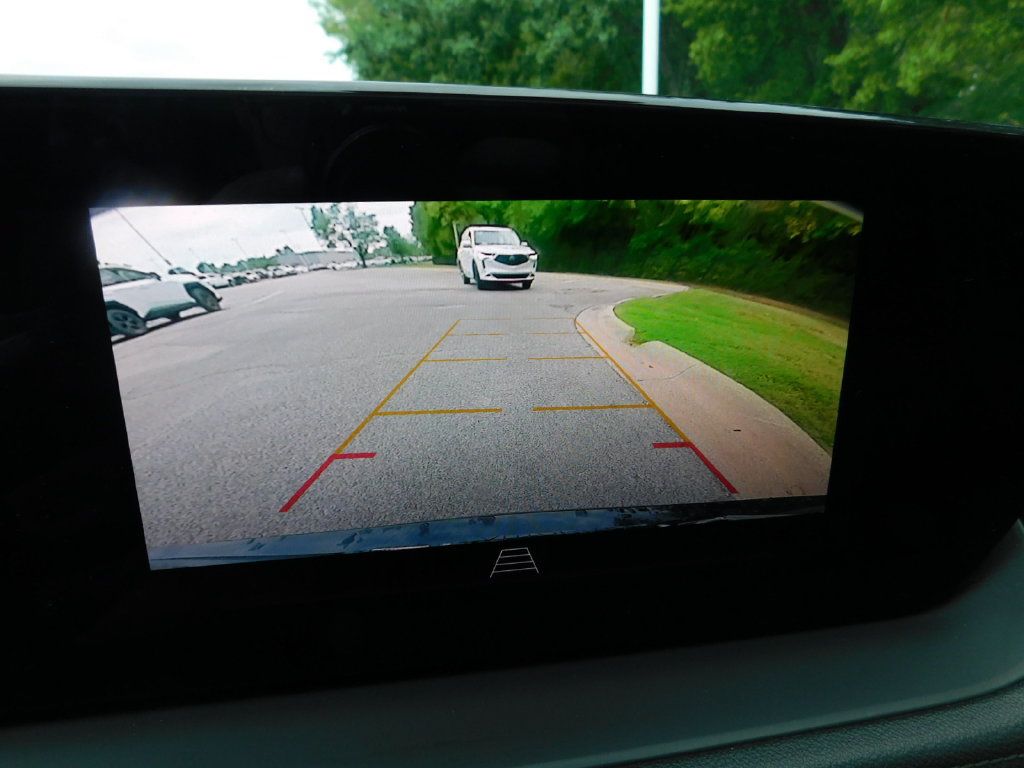 Used 2024 Buick Encore GX Sport Touring w/ Experience Buick Package FWD image 11