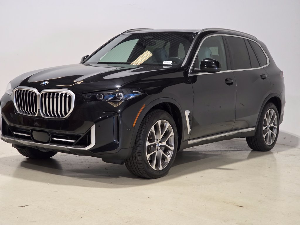 Used 2024 BMW X5 xDrive40i w/ Premium Package AWD/4WD image 1