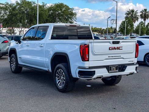 Used 2022 GMC Sierra 1500 AT4 w/ AT4 Preferred Package AWD/4WD image 2