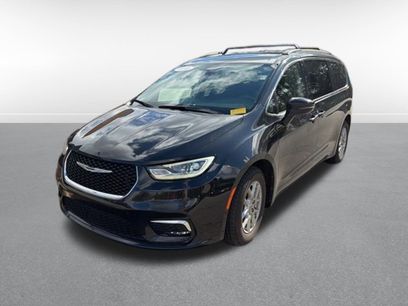 Used 2022 Chrysler Pacifica Touring-L