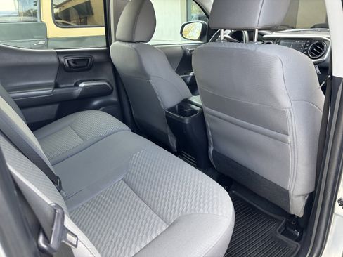 Used 2022 Toyota Tacoma SR5 image 44