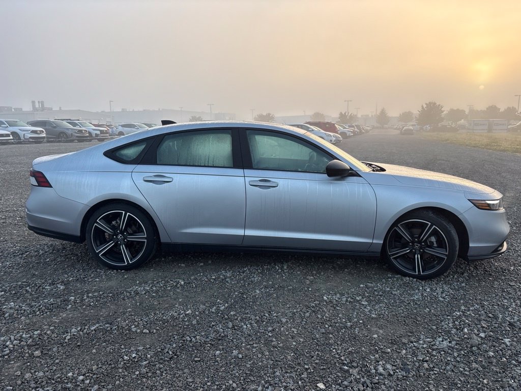Used 2026 Honda Accord SE image 12