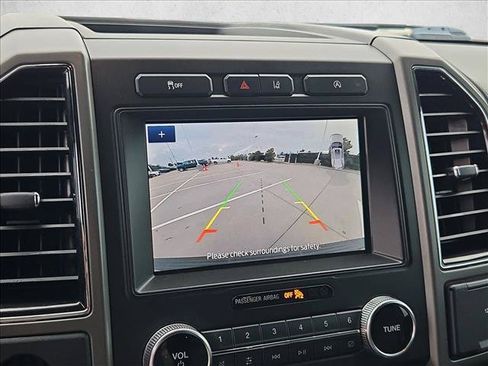 Used 2020 Ford Expedition Max XLT w/ Equipment Group 202A RWD image 12