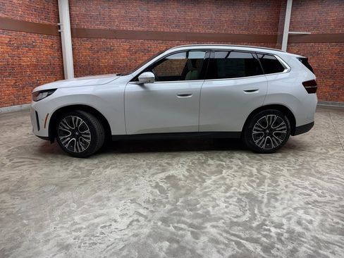 Used 2025 BMW X3 xDrive30i image 2