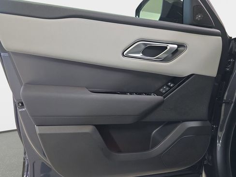 Used 2025 Land Rover Range Rover Velar Dynamic SE image 27